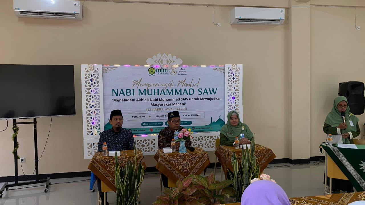 Memperingati Maulid Nabi Muhammad SAW