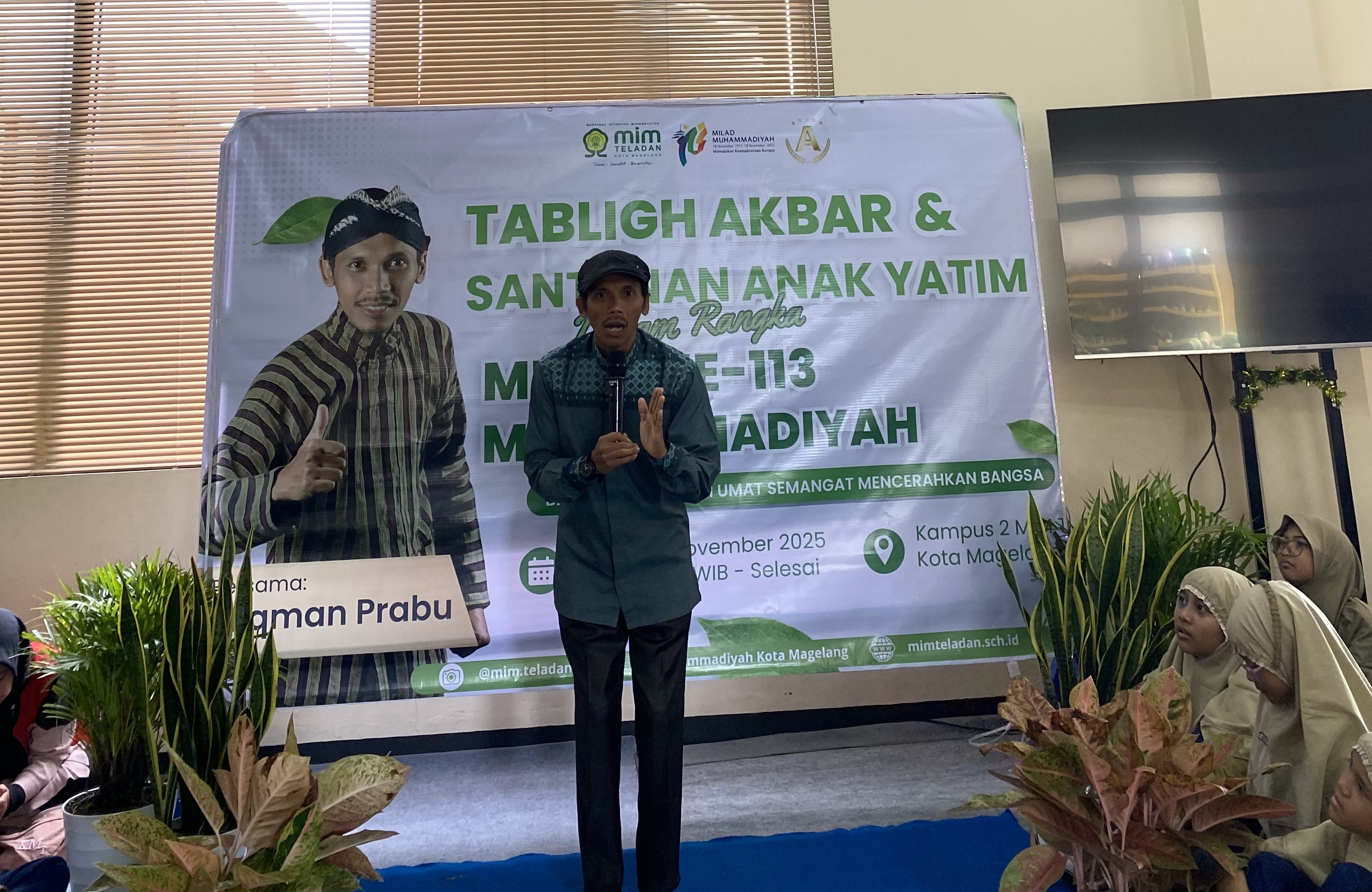 Melangkah Bersama Cahaya: Tabligh Akbar dan Santunan Yatim dalam Milad ke-113 Muhammadiyah